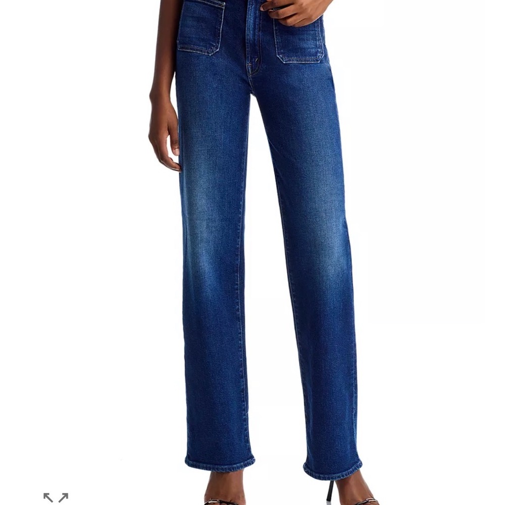 BNWT MOTHER Women's Straight Leg Jeans in Boots are made for walking